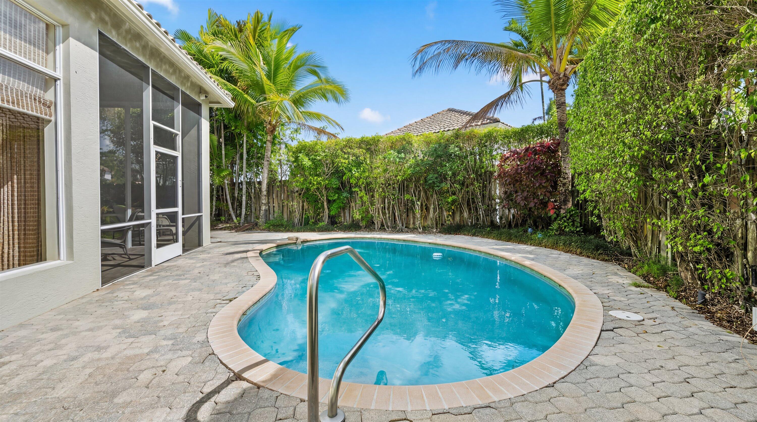 EAGLES LANDING OF P B POLO AND COUNTRY CLUB - Residential