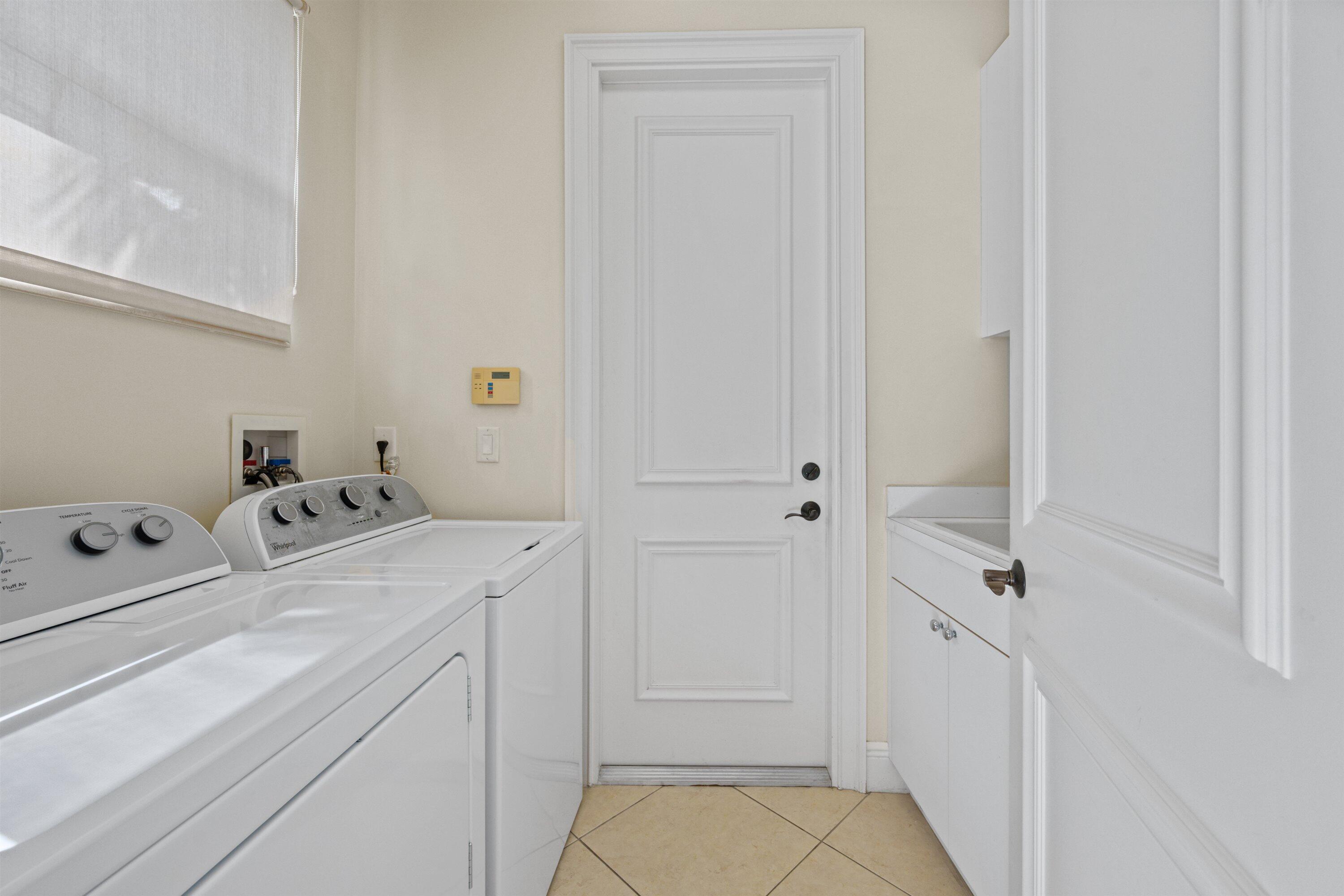 EAGLES LANDING OF P B POLO AND COUNTRY CLUB - Residential