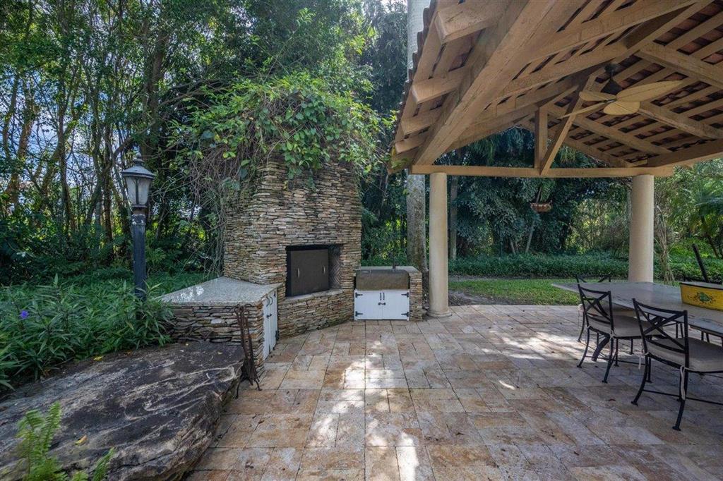 MALLET HILL OF WELLINGTON COUNTRYPLACE - Residential