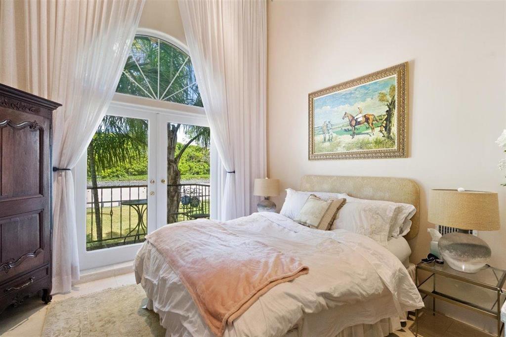 MALLET HILL OF WELLINGTON COUNTRYPLACE - Residential