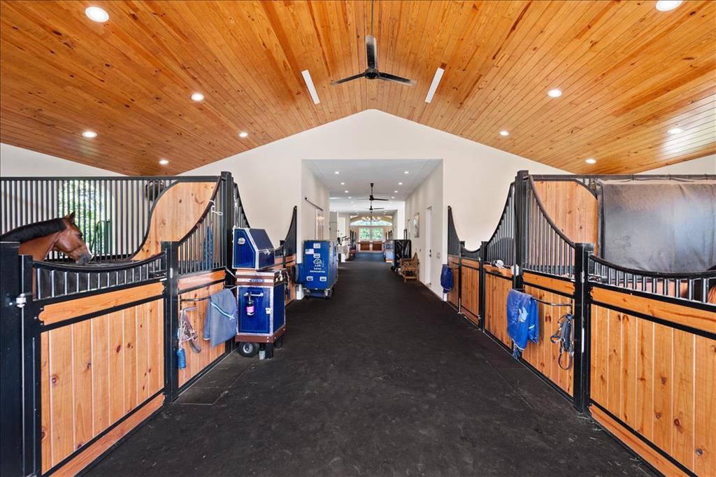 MALLET HILL OF WELLINGTON COUNTRYPLACE - Residential