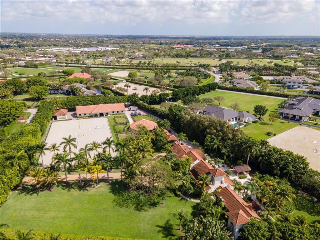 MALLET HILL OF WELLINGTON COUNTRYPLACE - Residential