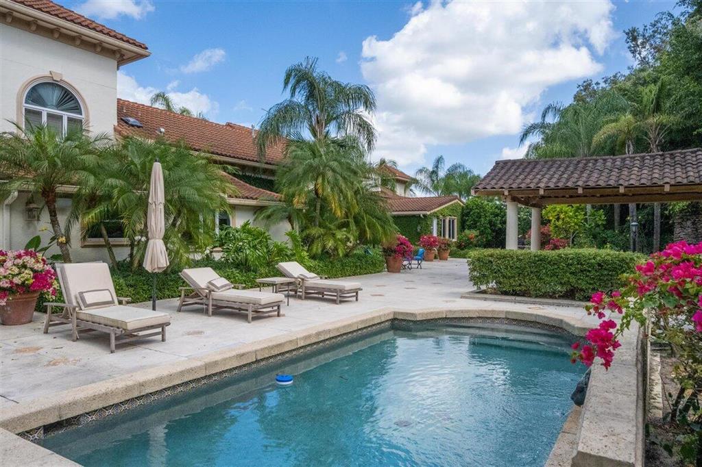 MALLET HILL OF WELLINGTON COUNTRYPLACE - Residential