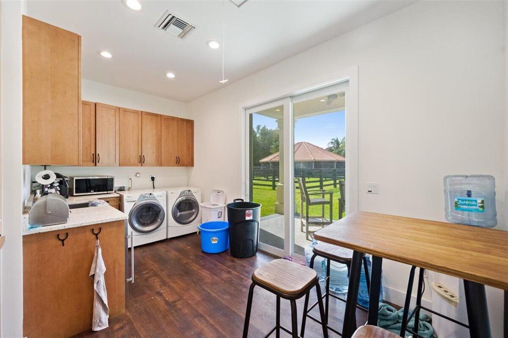 MALLET HILL OF WELLINGTON COUNTRYPLACE - Residential