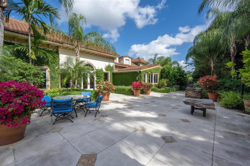 MALLET HILL OF WELLINGTON COUNTRYPLACE - Residential