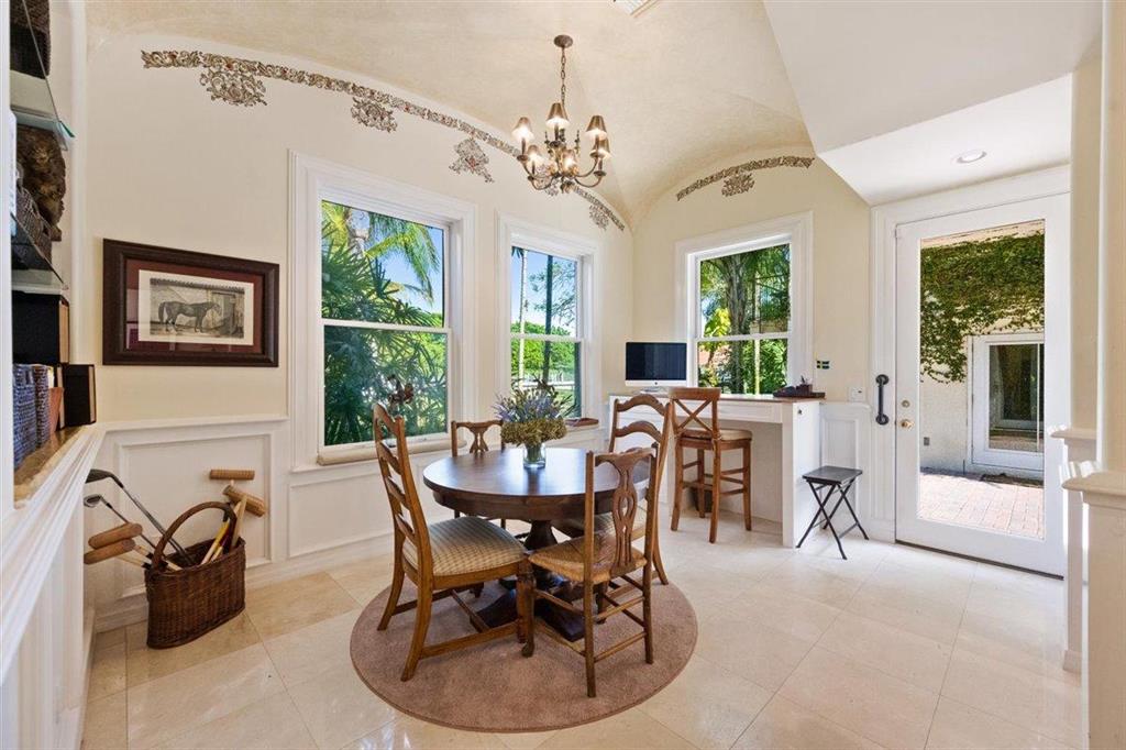 MALLET HILL OF WELLINGTON COUNTRYPLACE - Residential