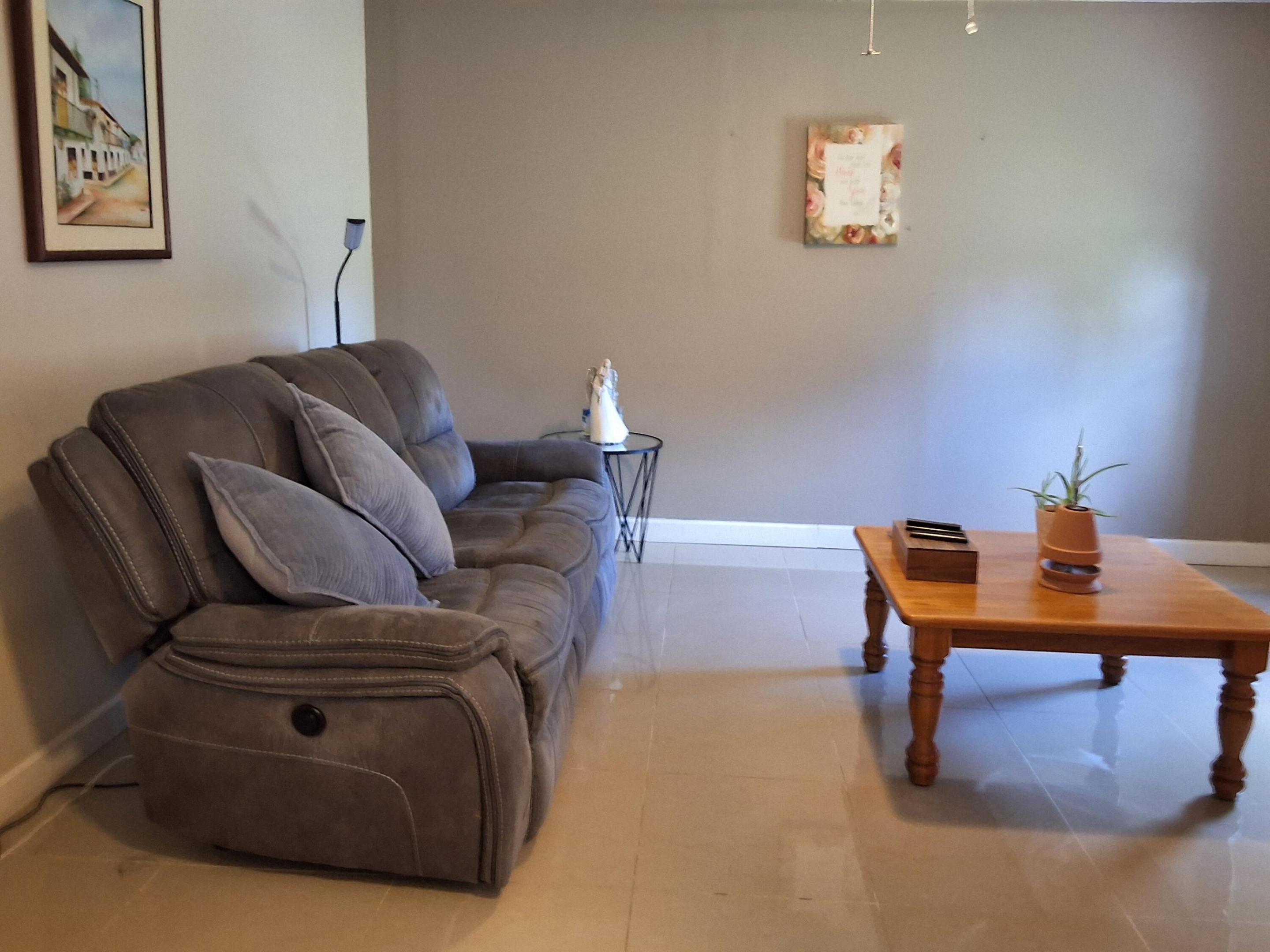 RIDGEWAY BEACH - Residential