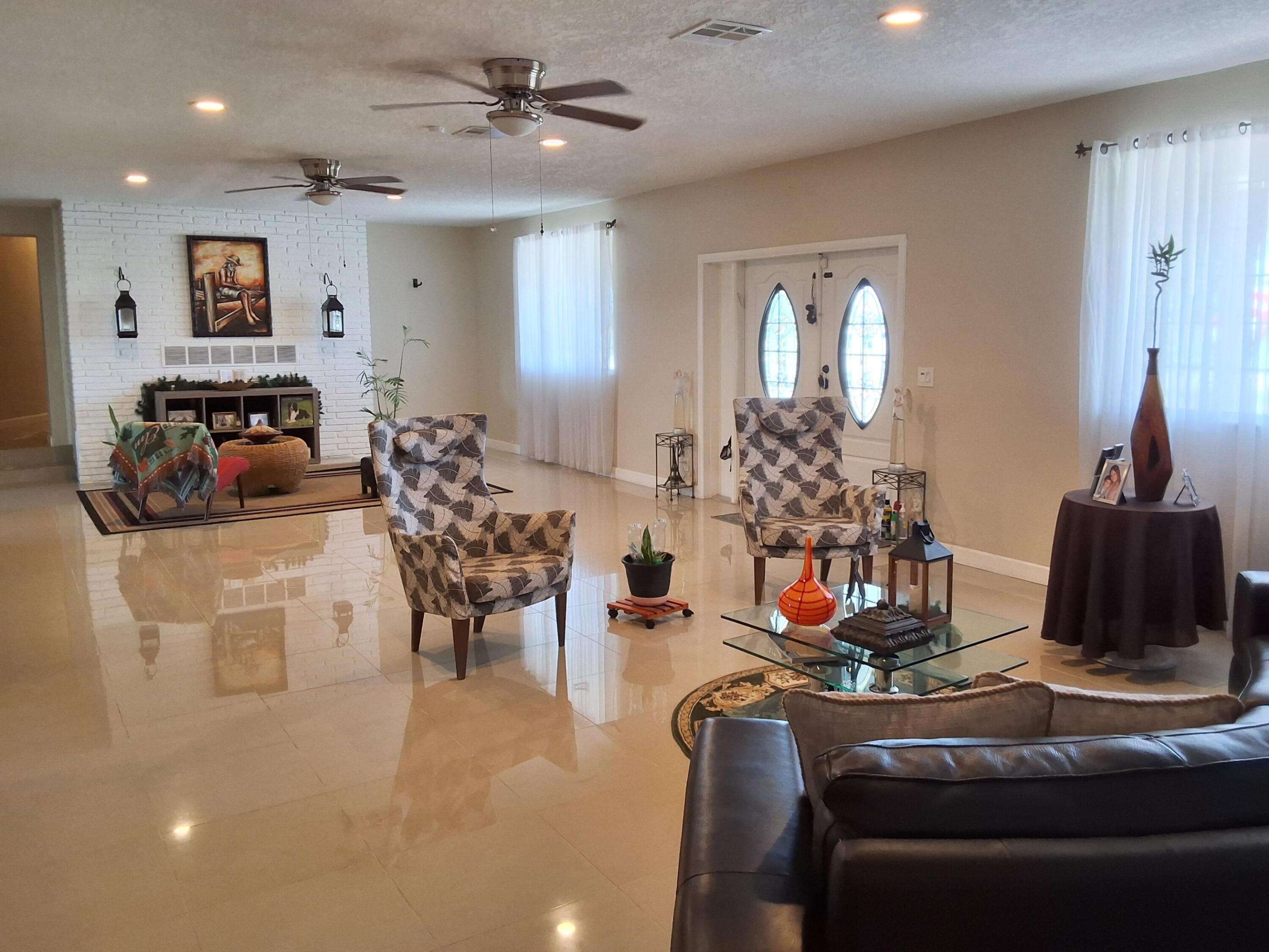 RIDGEWAY BEACH - Residential