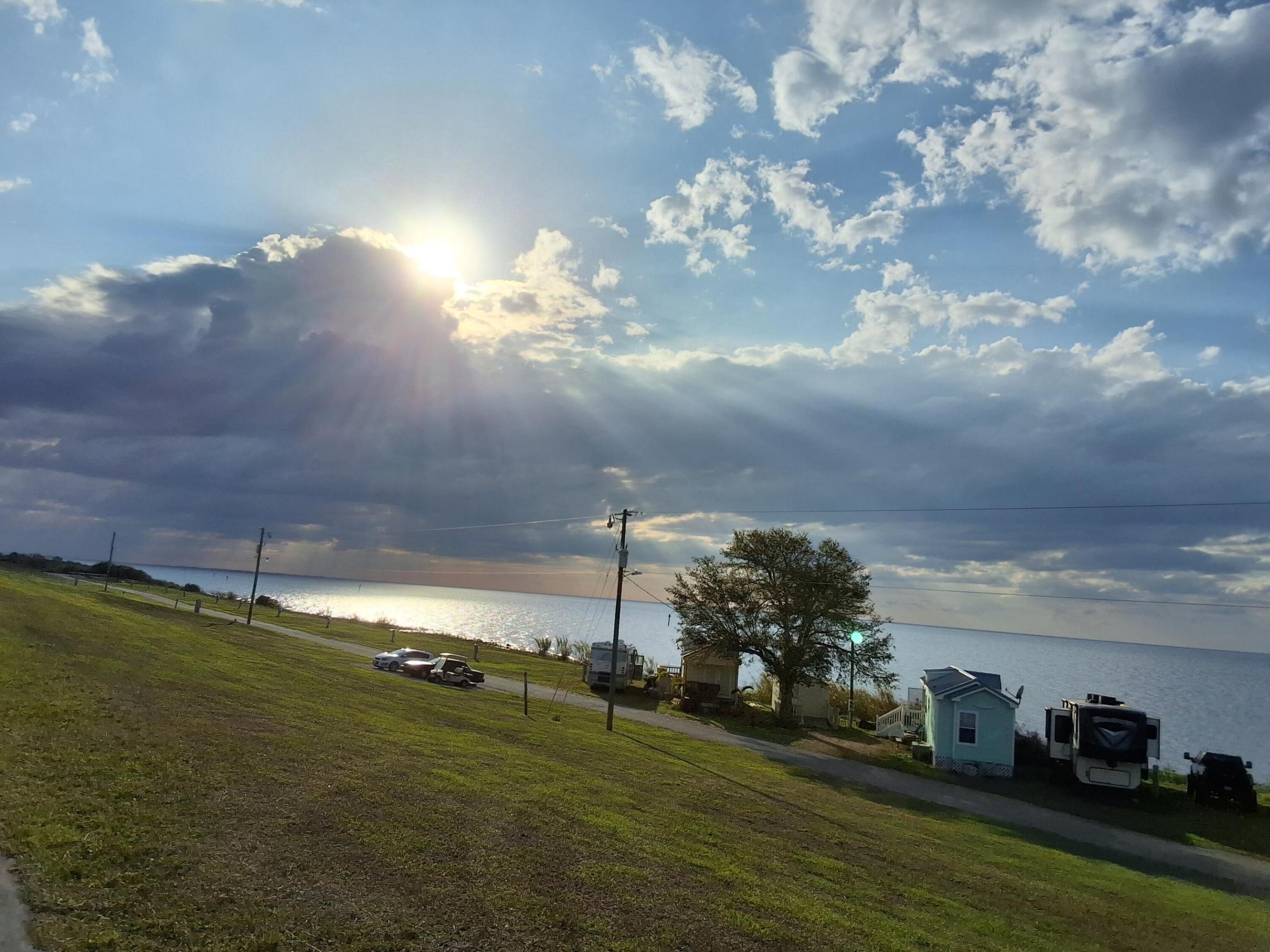 RIDGEWAY BEACH - Residential