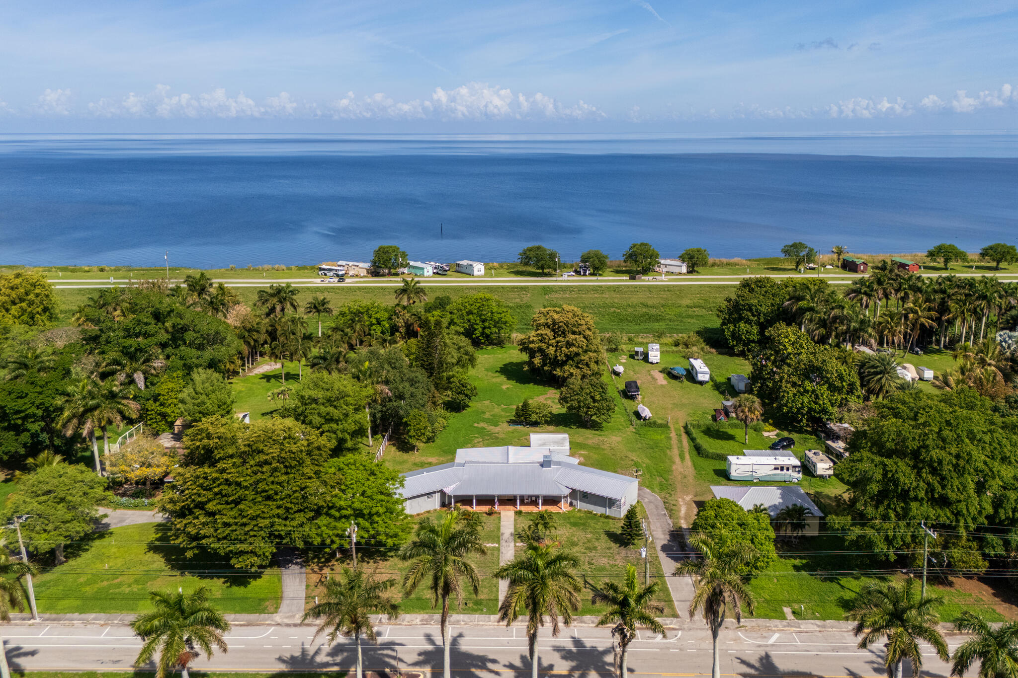 RIDGEWAY BEACH - Residential