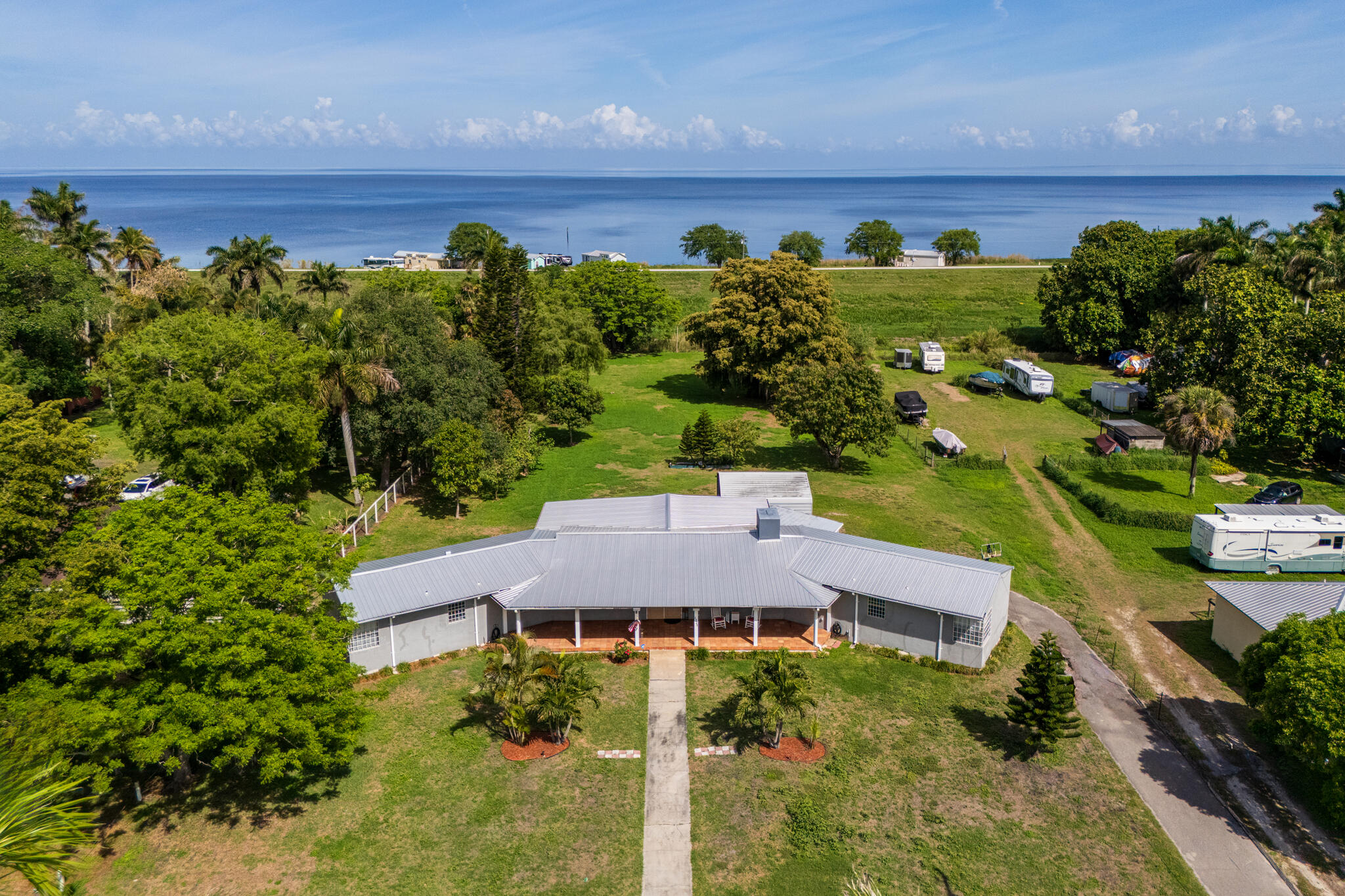 RIDGEWAY BEACH - Residential