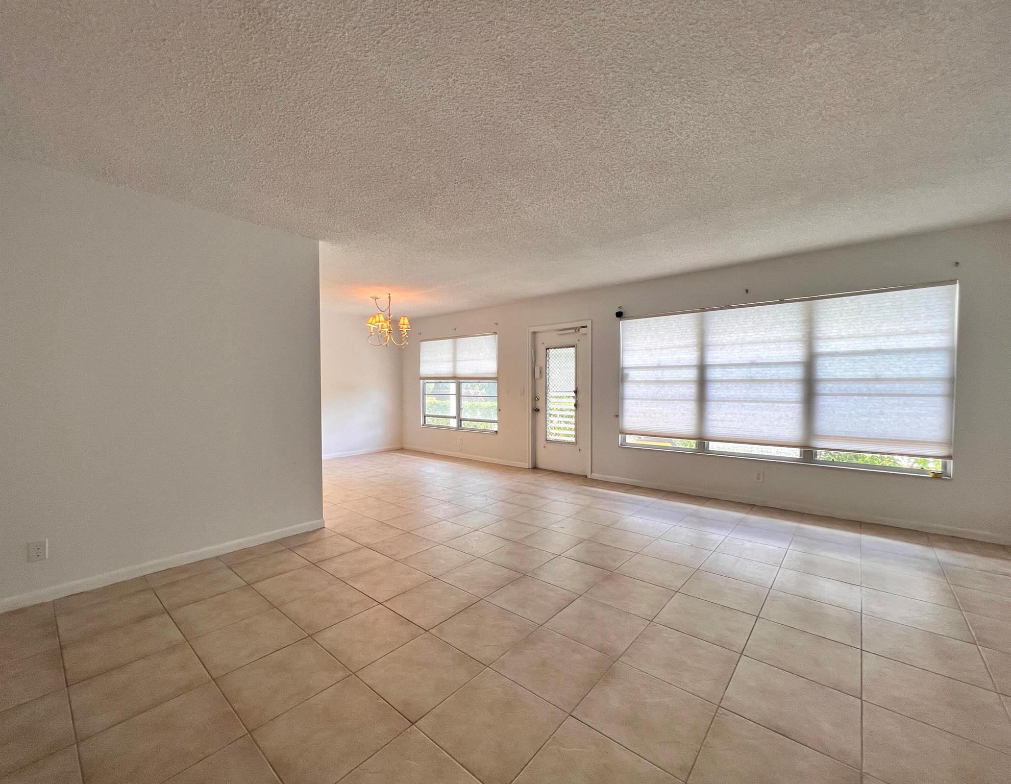 103 Wellington M