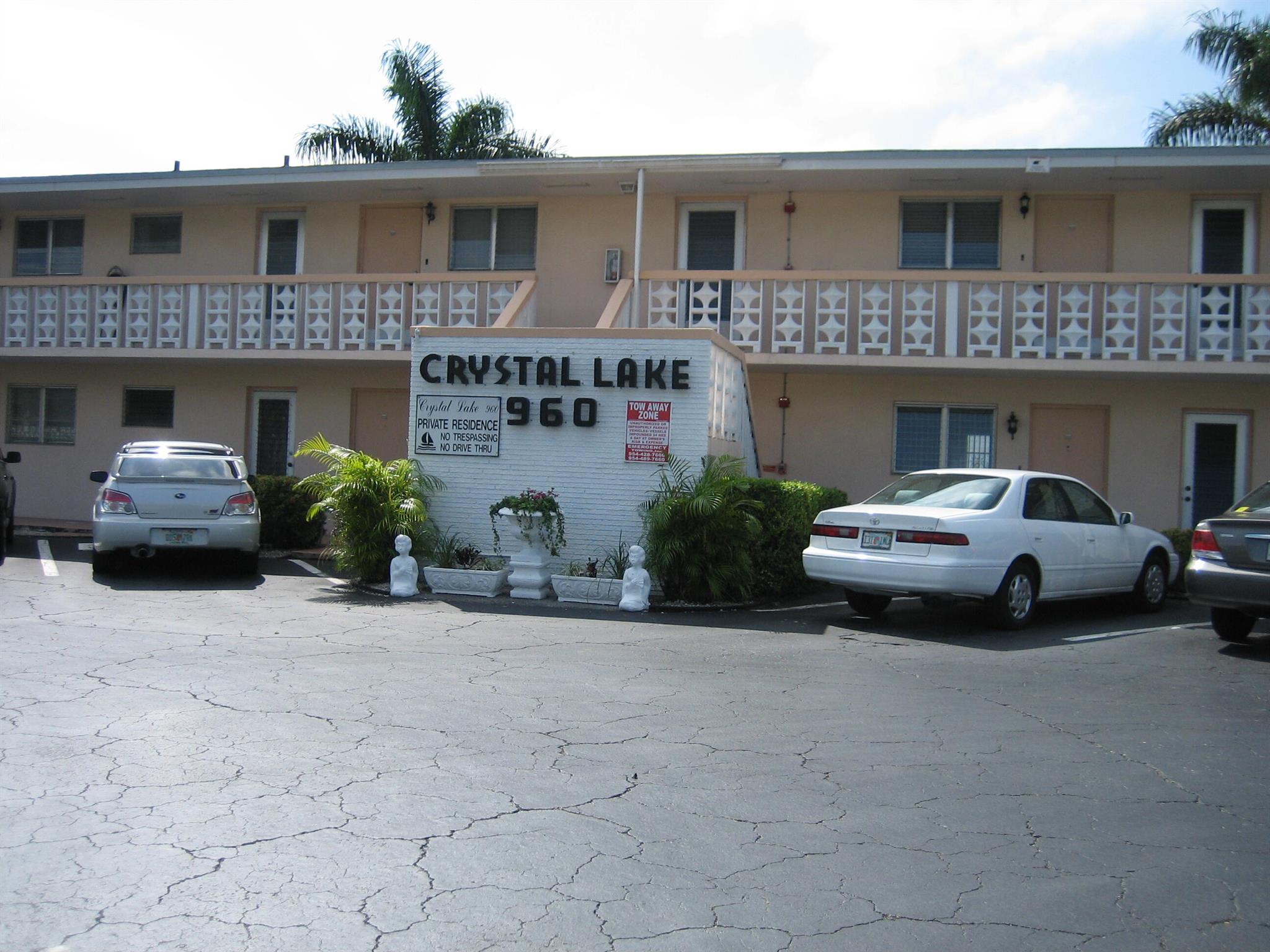 Updated Kitchen and bath. New appliances and new AC unit. 1 Bedroom overlooking Crystal lake . Pool with Tiki Deck over looking Crystal lake. 55+ community.