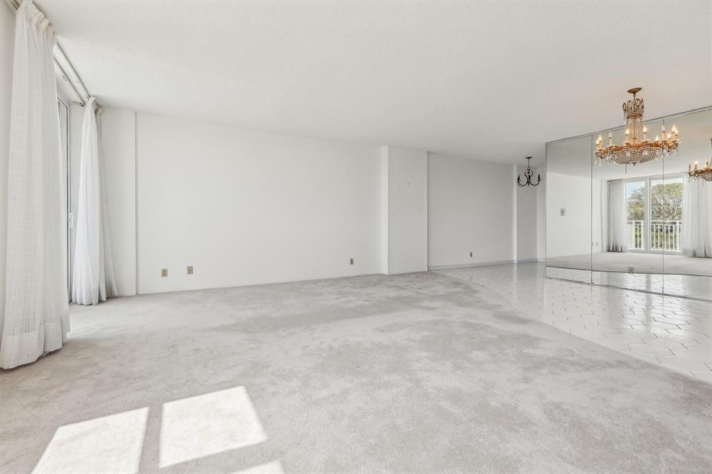 BAYVIEW TOWERS - Residential