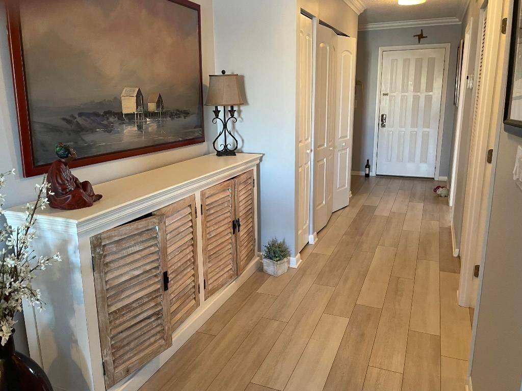 Photo of 353 S Us Highway 1 #B303, Jupiter, FL 33477 (MLS # R10980891)