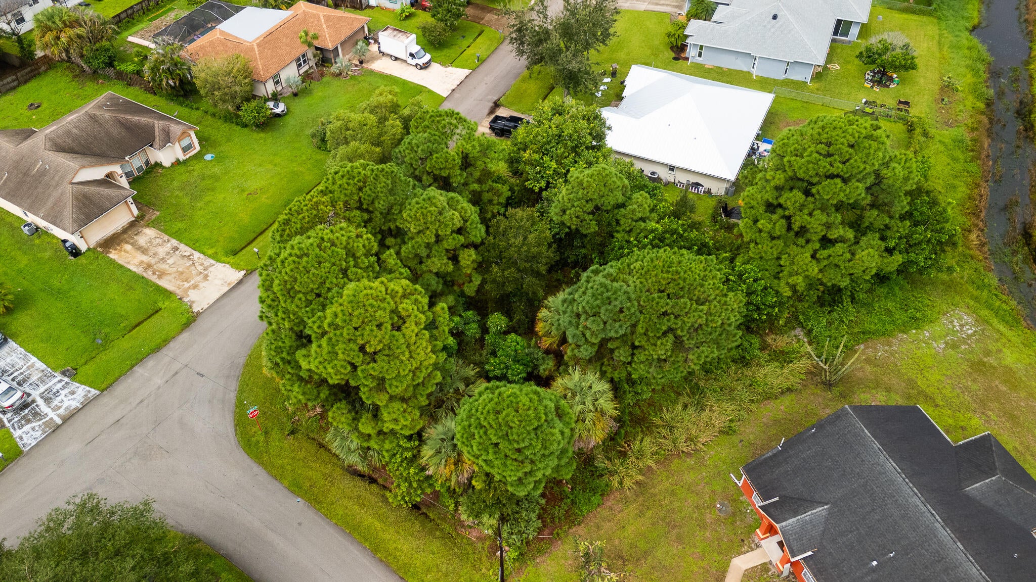 525 SW Dairy Road