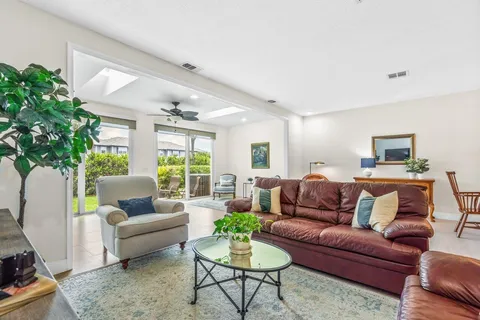 6785 Via Regina, Boca Raton, FL MLS: R11081654
