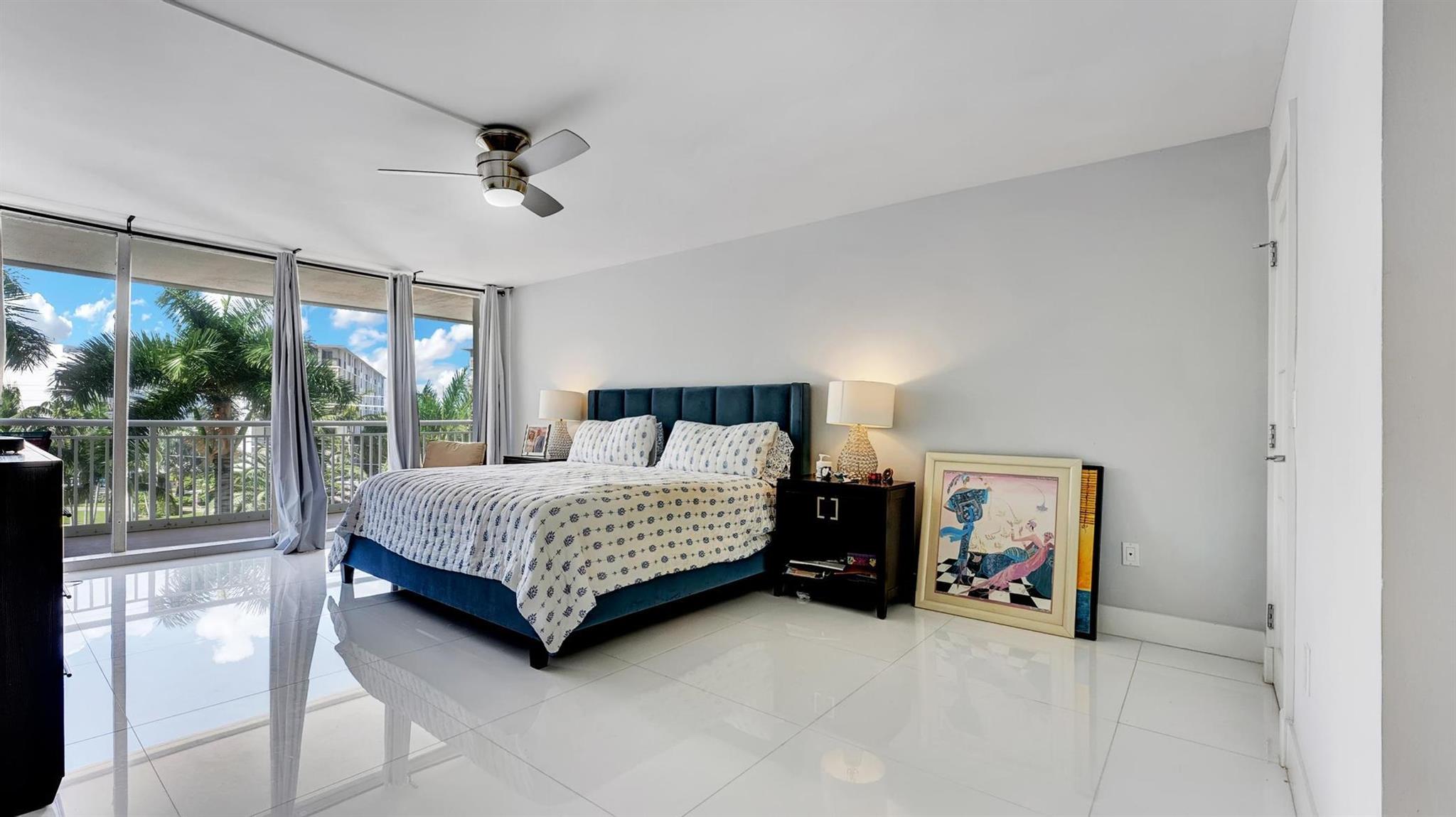 BARCLAY CONDO - Residential Lease