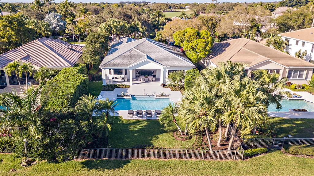 ADMIRALS COVE - Residential