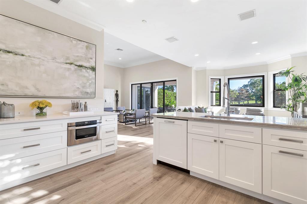 ADMIRALS COVE - Residential