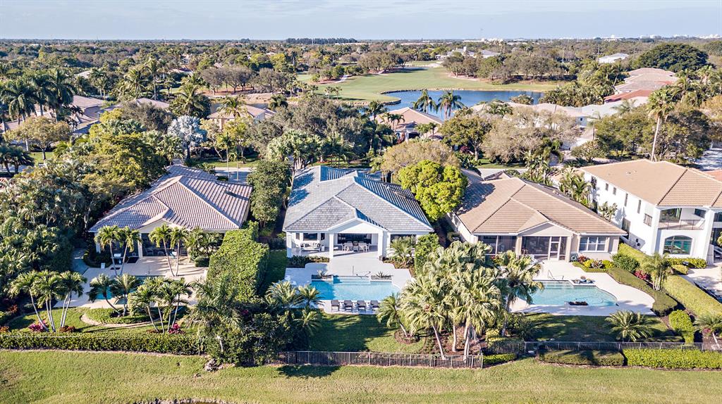 ADMIRALS COVE - Residential