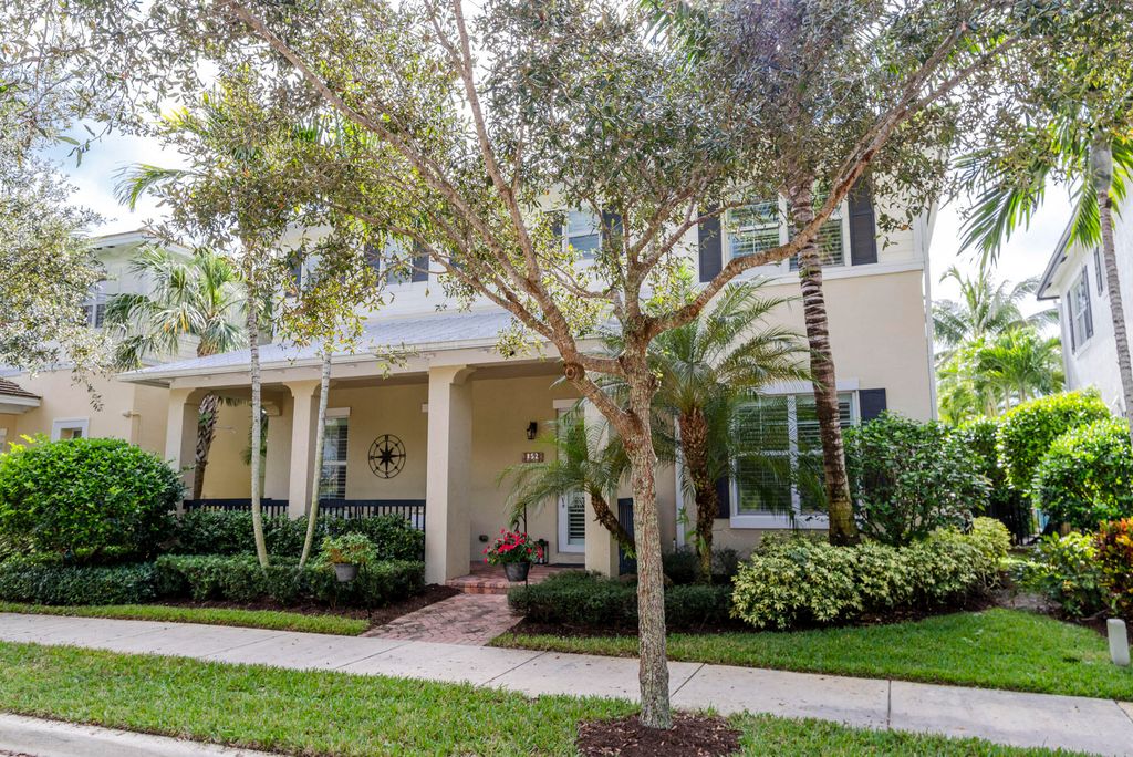 Photo of 152 Botanica Drive, Jupiter, FL 33458 (MLS # R10941624)