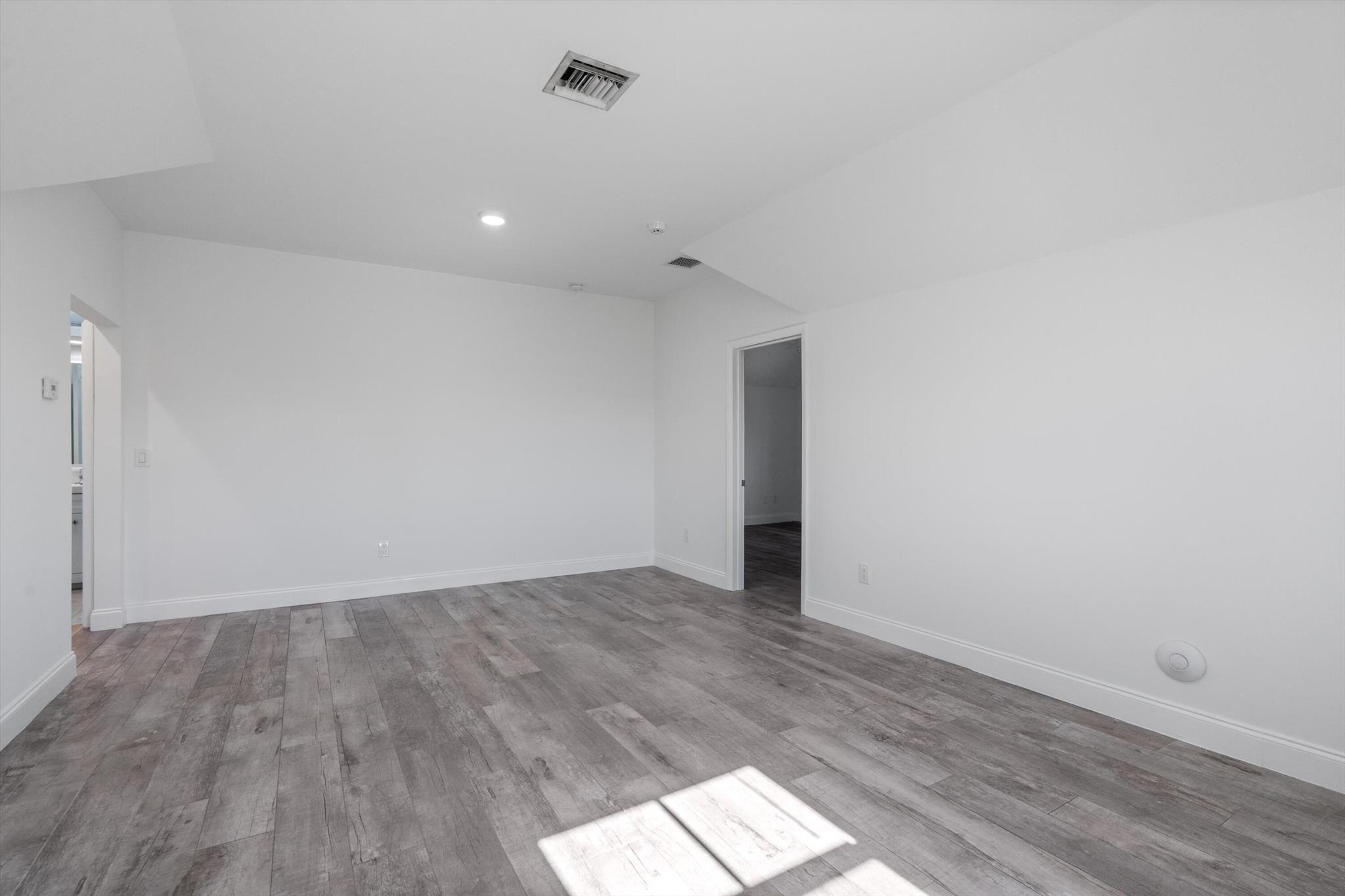 HOMELAND - Residential