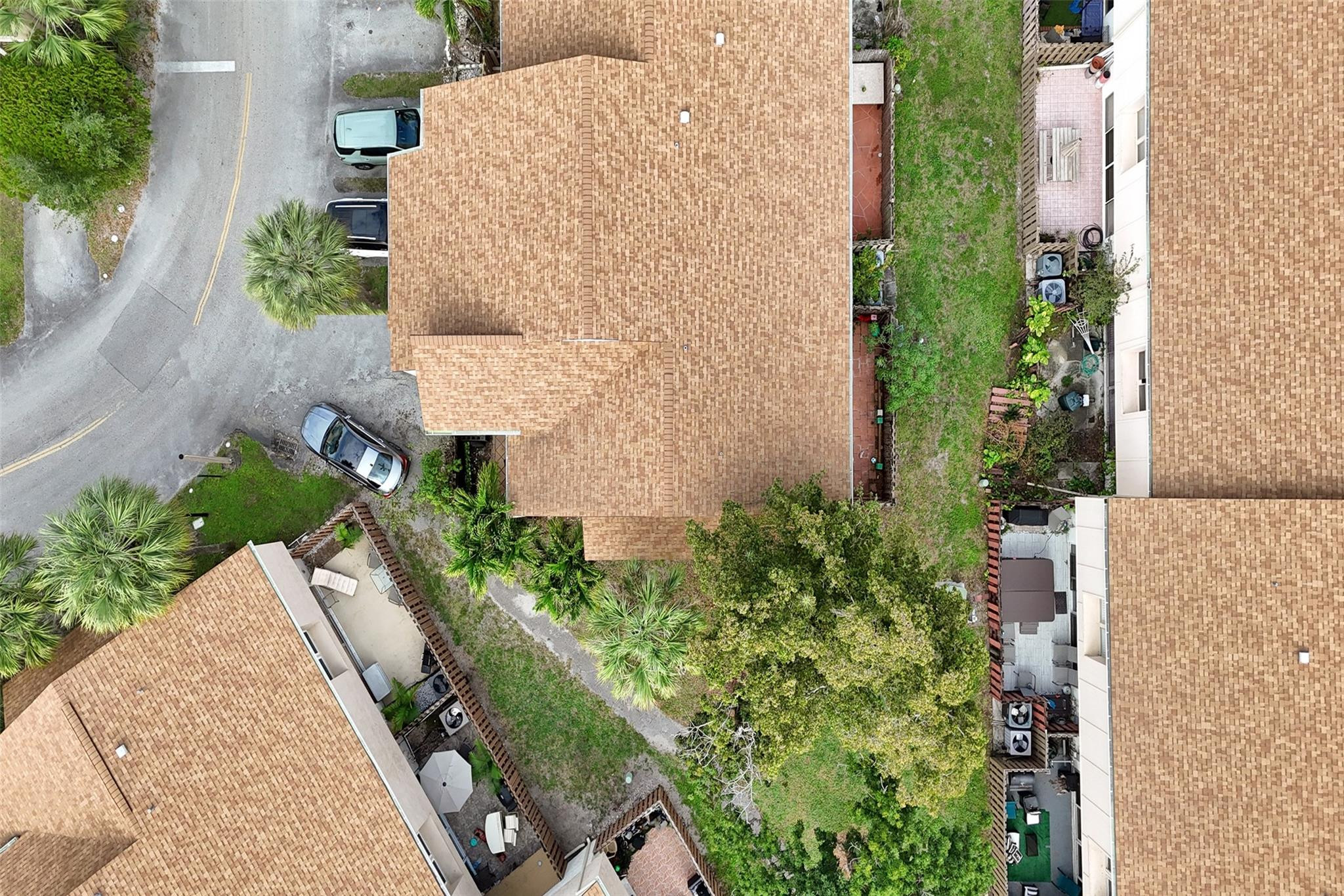 TOWNHOUSES AT JACARANDA - Residential