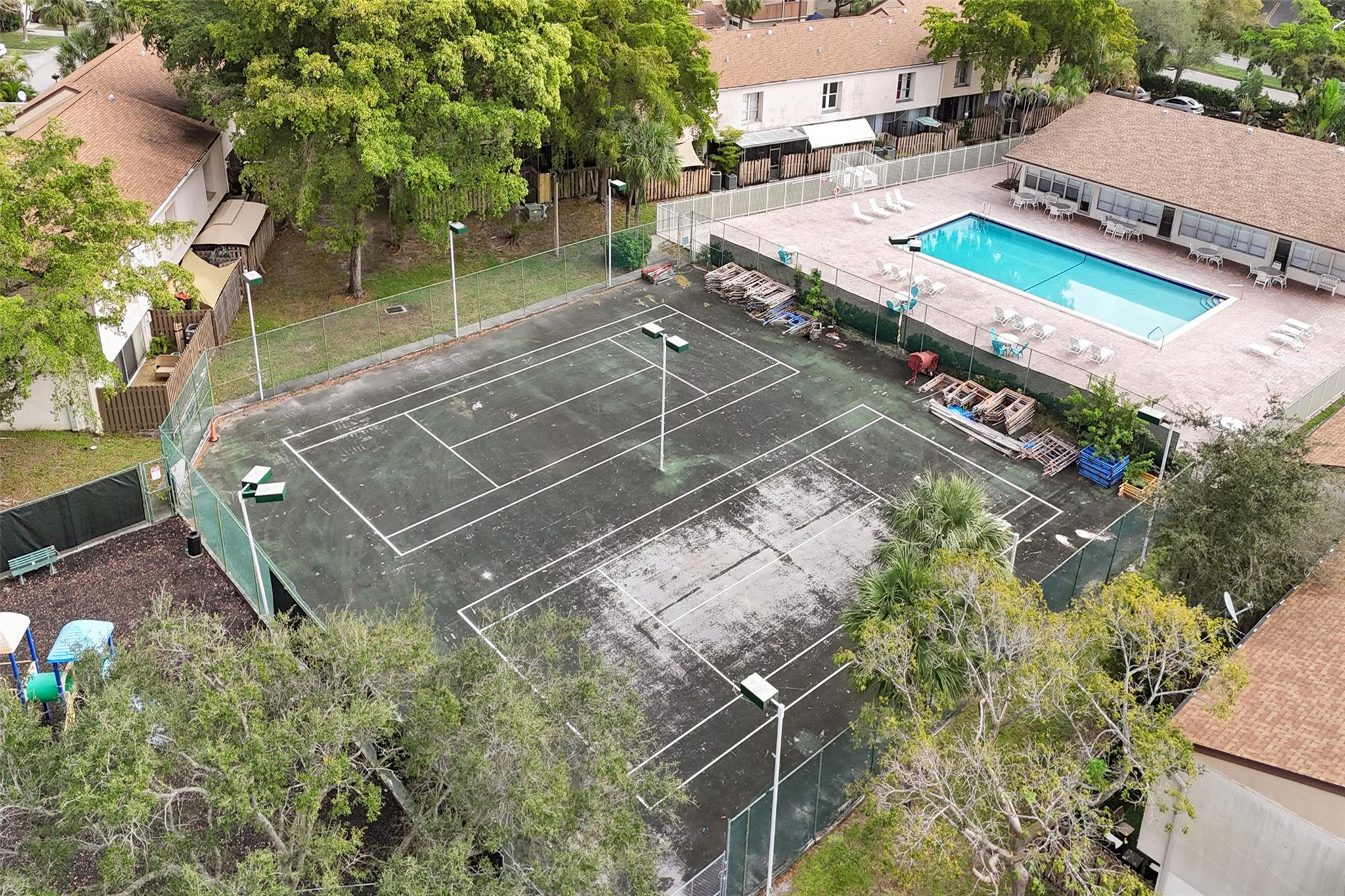 TOWNHOUSES AT JACARANDA - Residential