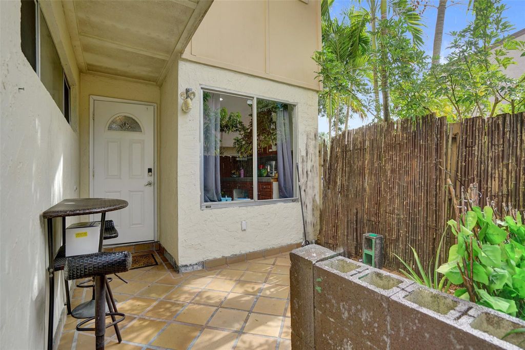 Photo of 8226 NW 8th Place #6, Fort Lauderdale, FL 33324 (MLS # F10546584)