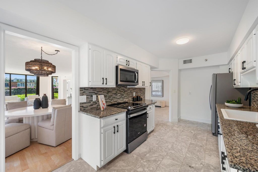 Photo of 1401 S Ocean Boulevard #1010, Boca Raton, FL 33432 (MLS # R11090793)
