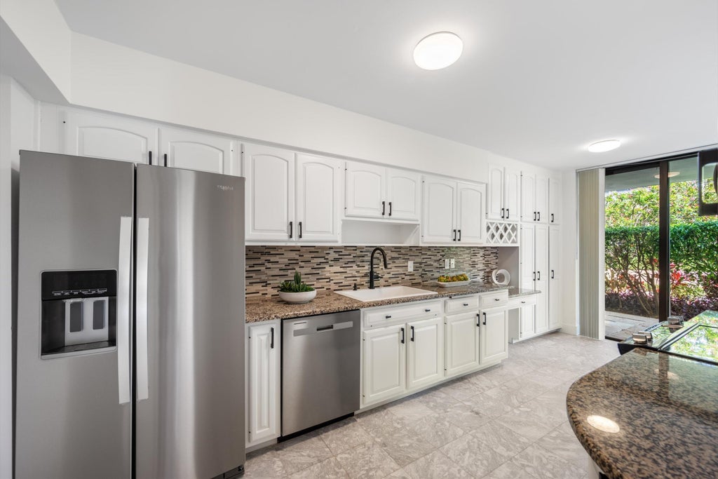 Photo of 1401 S Ocean Boulevard #1010, Boca Raton, FL 33432 (MLS # R11090793)