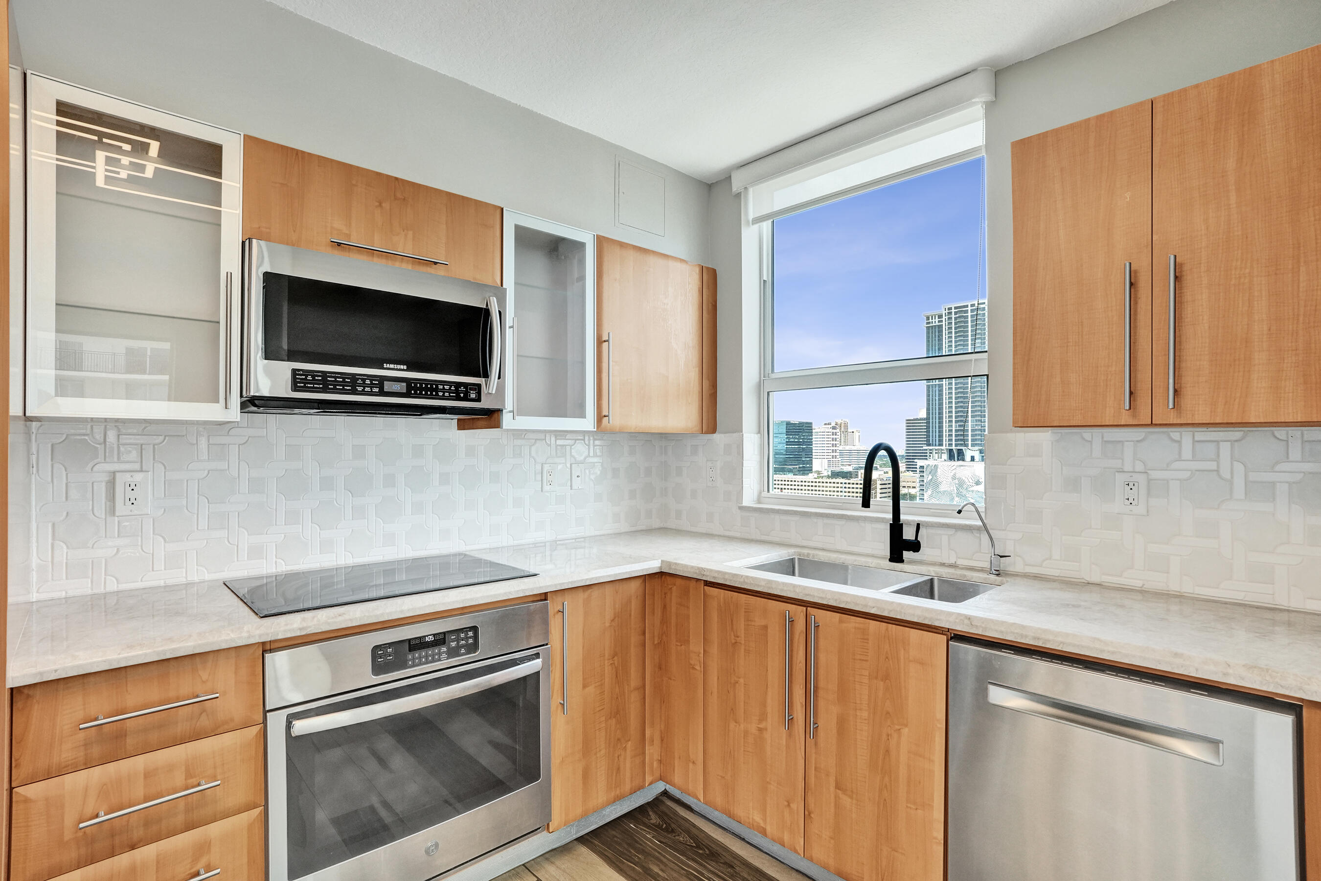 SYMPHONY NORTH CONDO - Residential