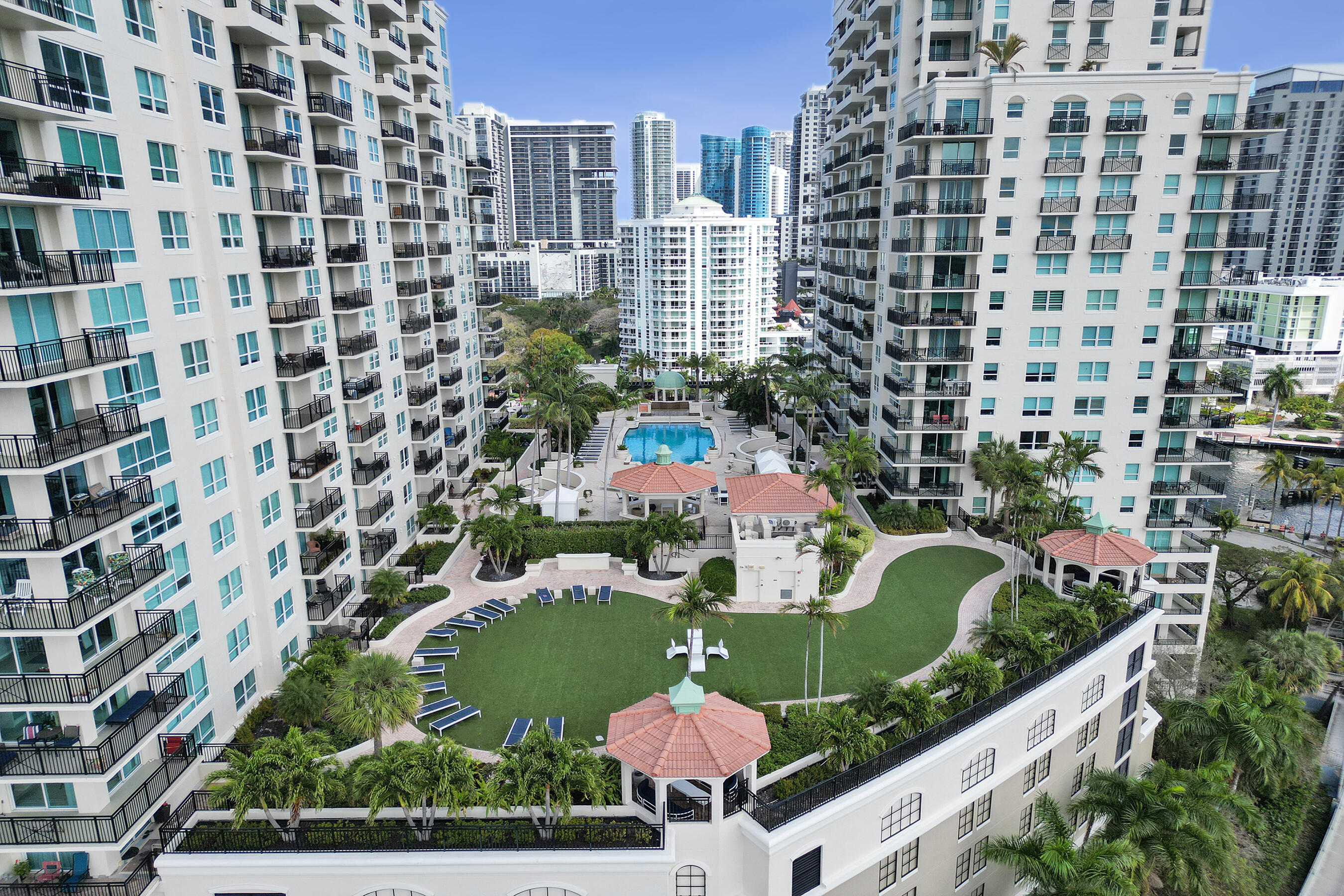 SYMPHONY NORTH CONDO - Residential