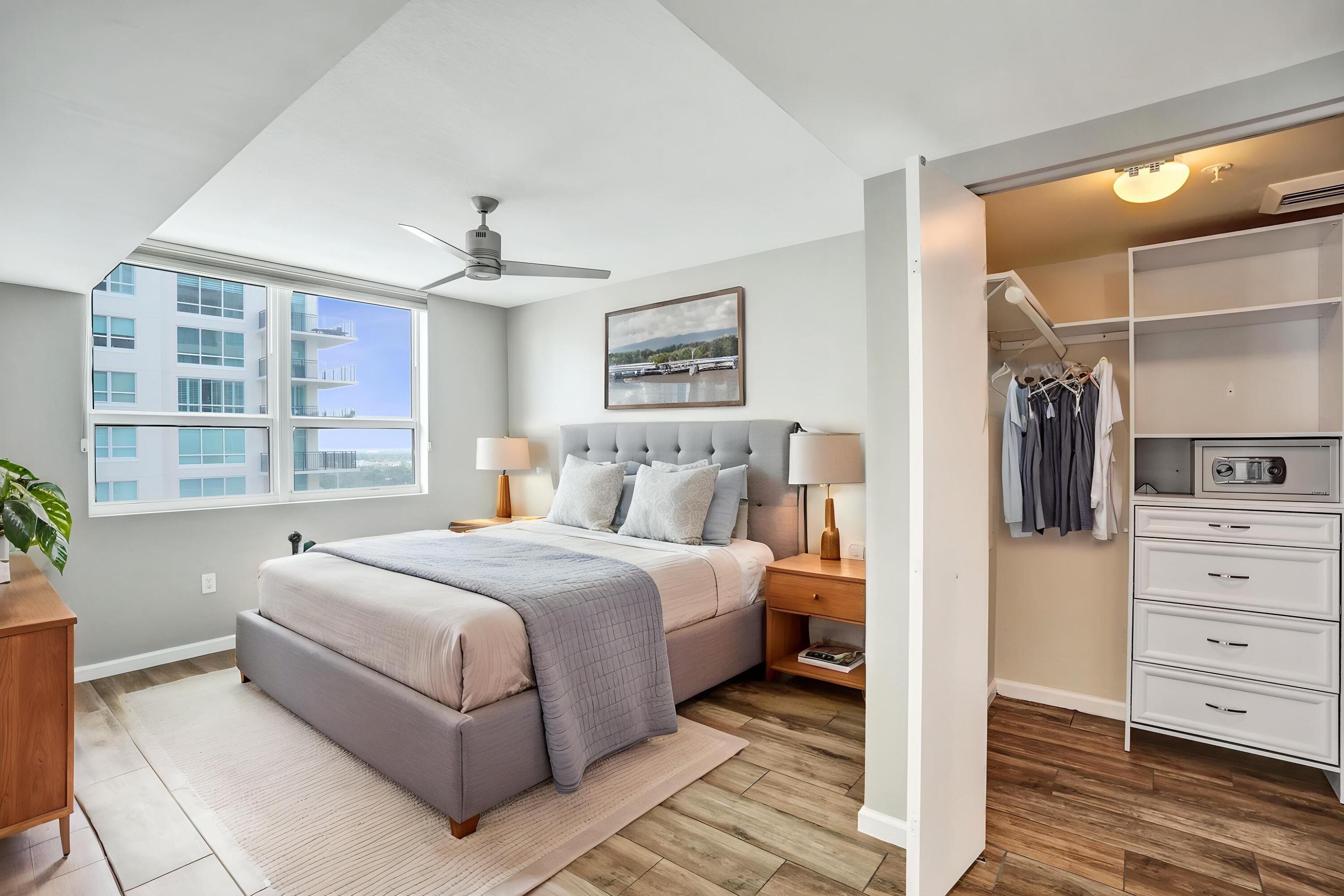 SYMPHONY NORTH CONDO - Residential