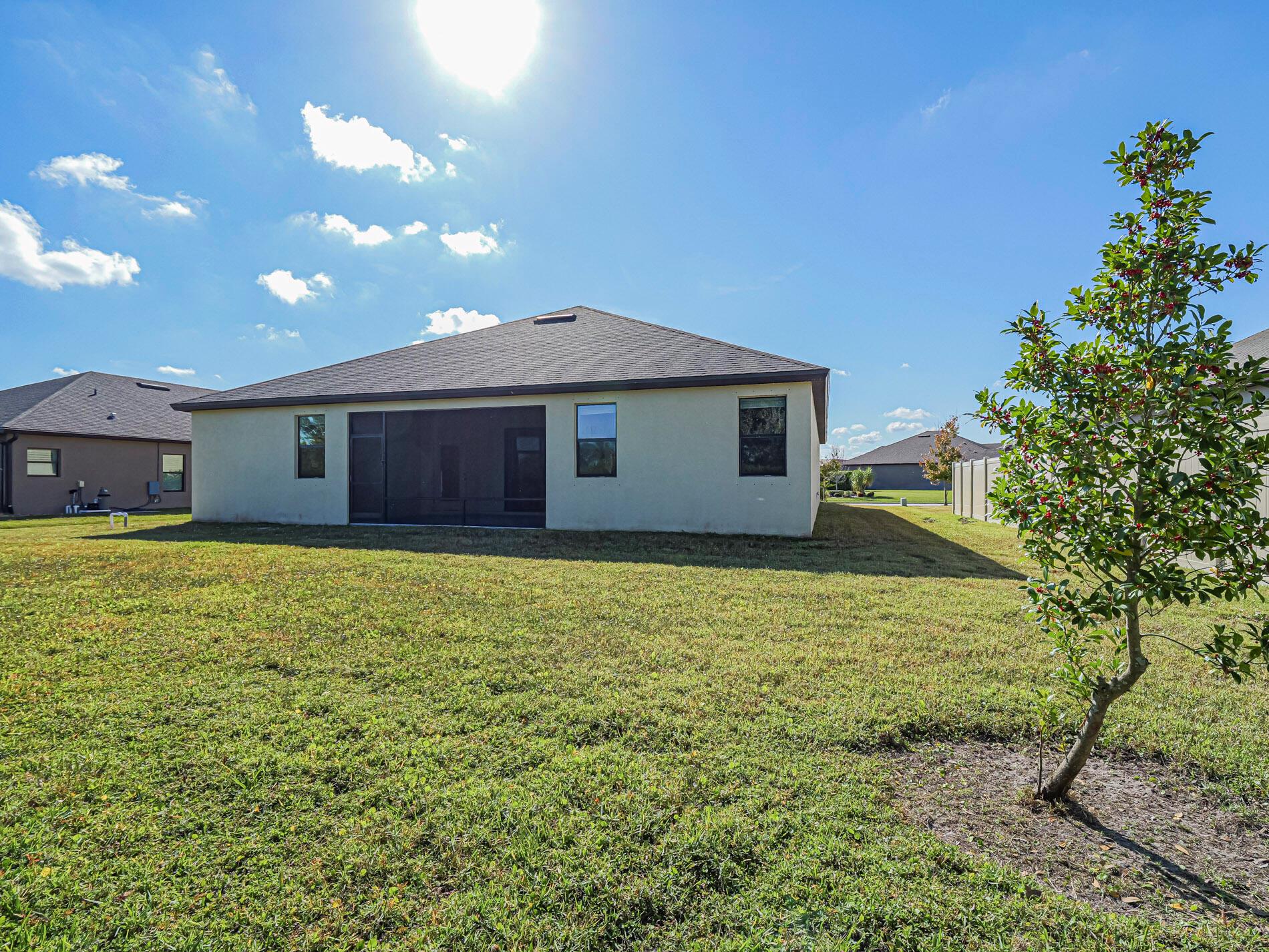 ORCHARD PARK - Residential Lease