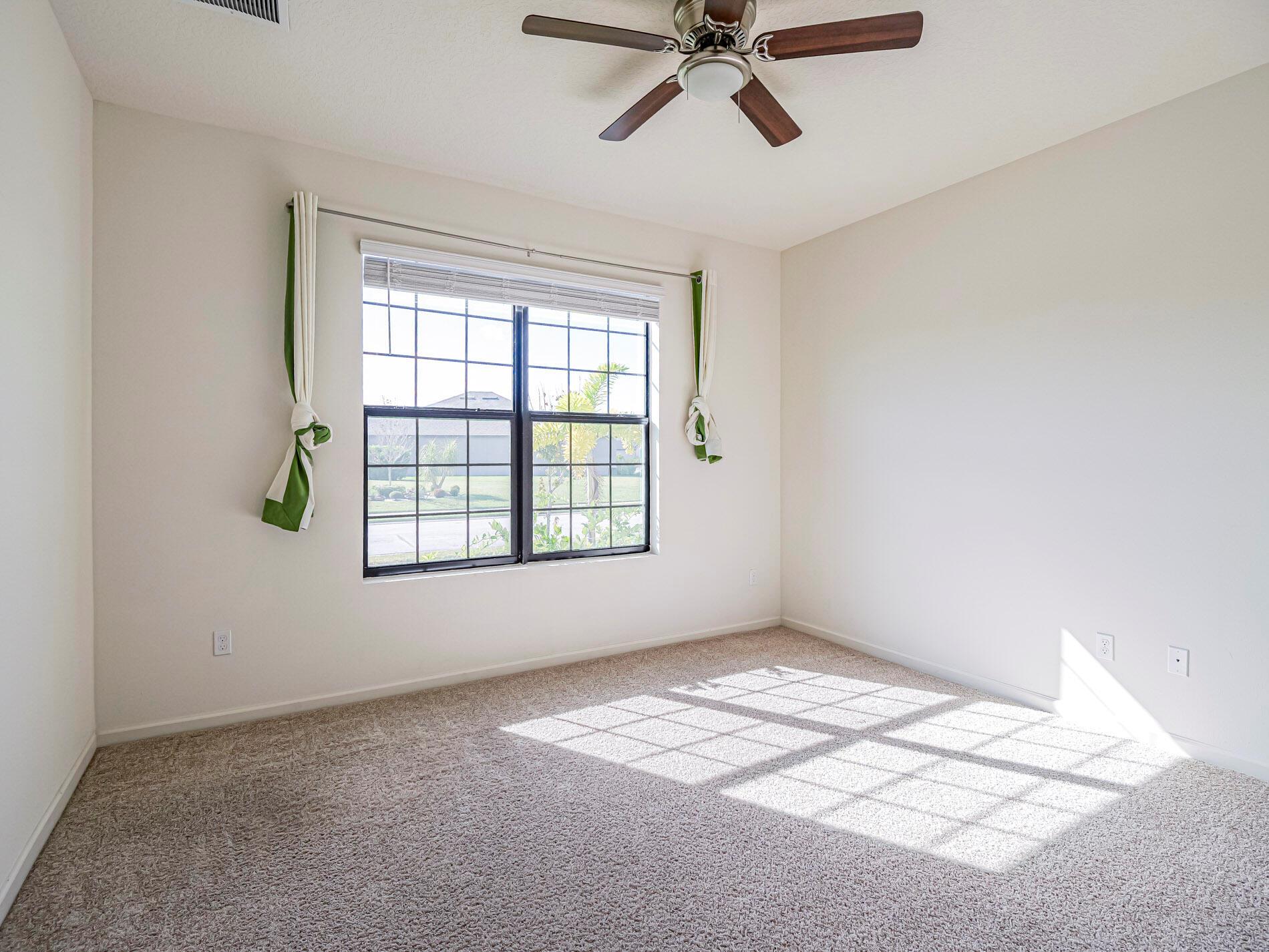 ORCHARD PARK - Residential Lease