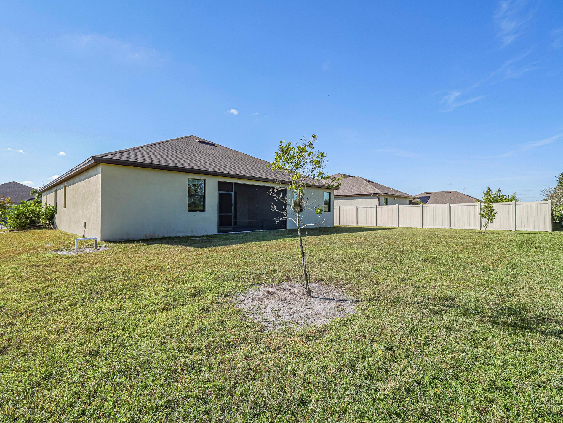 ORCHARD PARK - Residential Lease