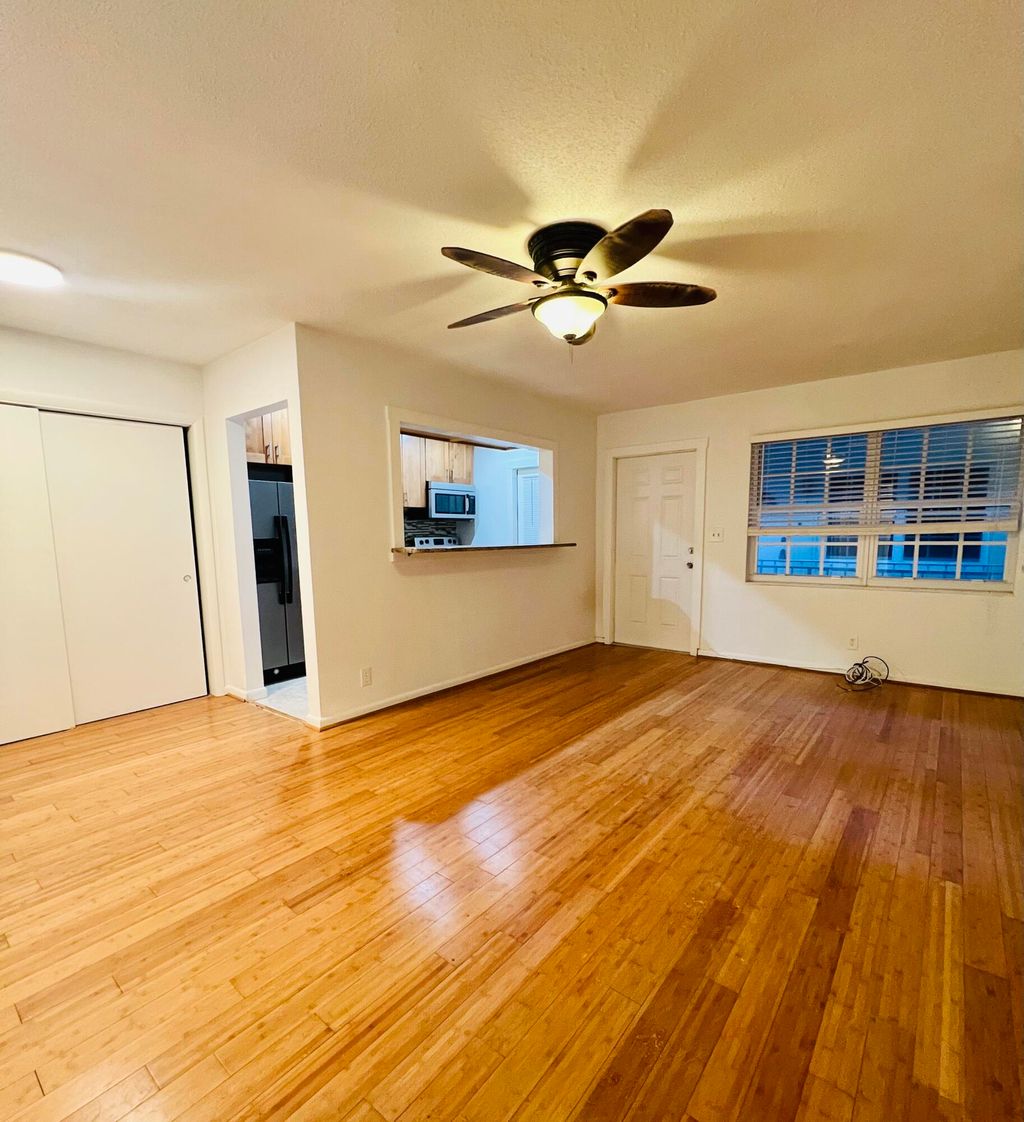 Photo of 2404 NE 33rd Avenue #12, Fort Lauderdale, FL 33305 (MLS # B26030250)