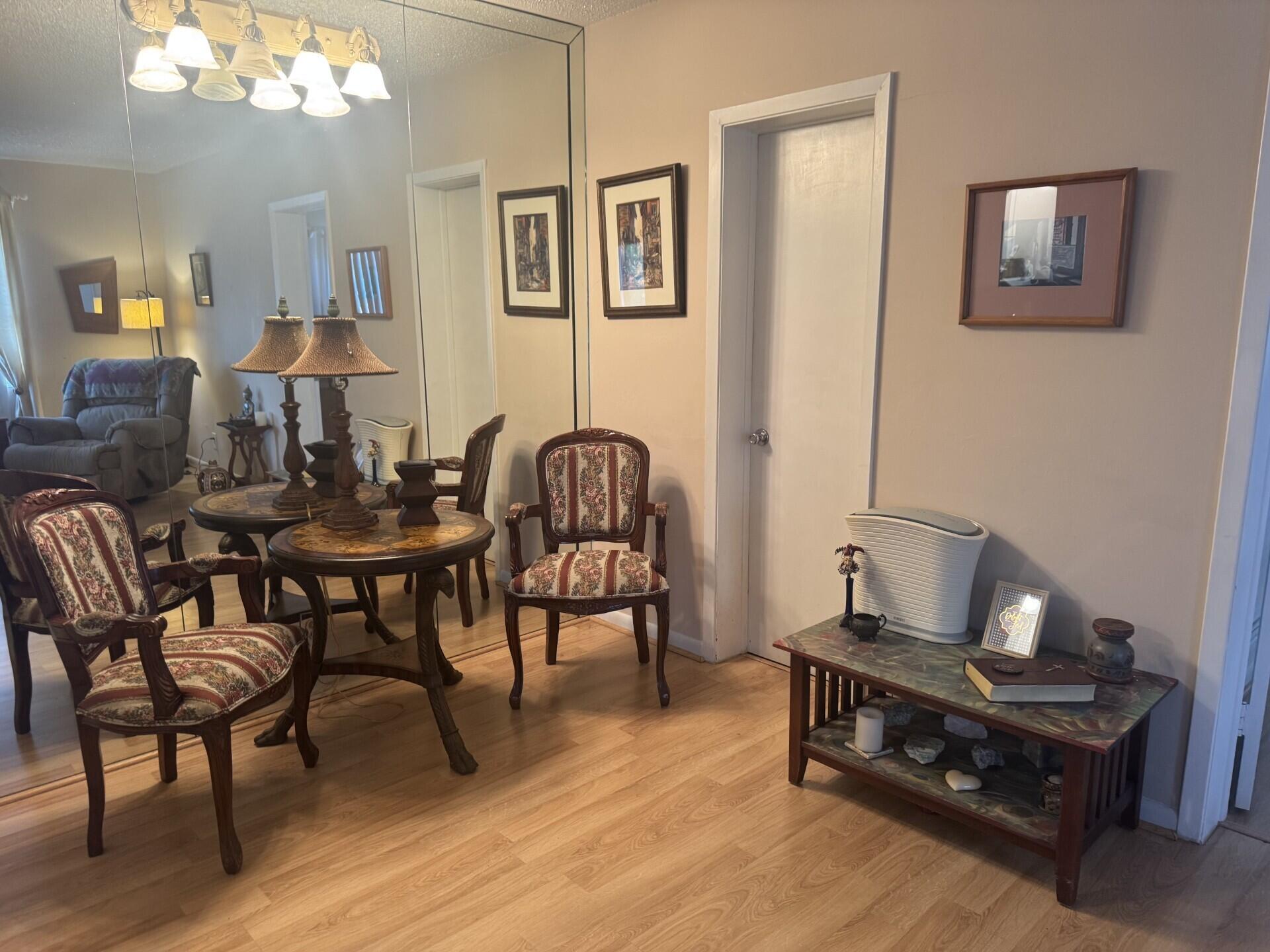 11 SW 4TH Avenue 1