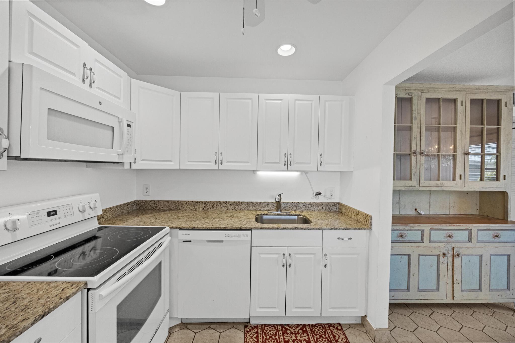 KINGS POINT TUSCANY CONDO - Residential