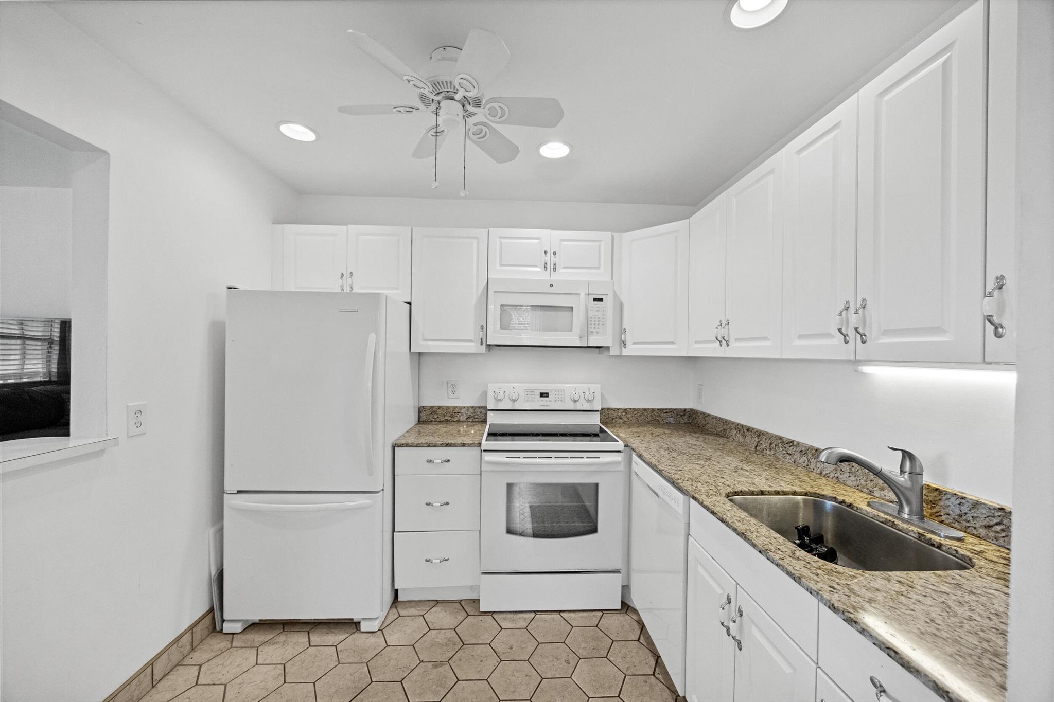 KINGS POINT TUSCANY CONDO - Residential