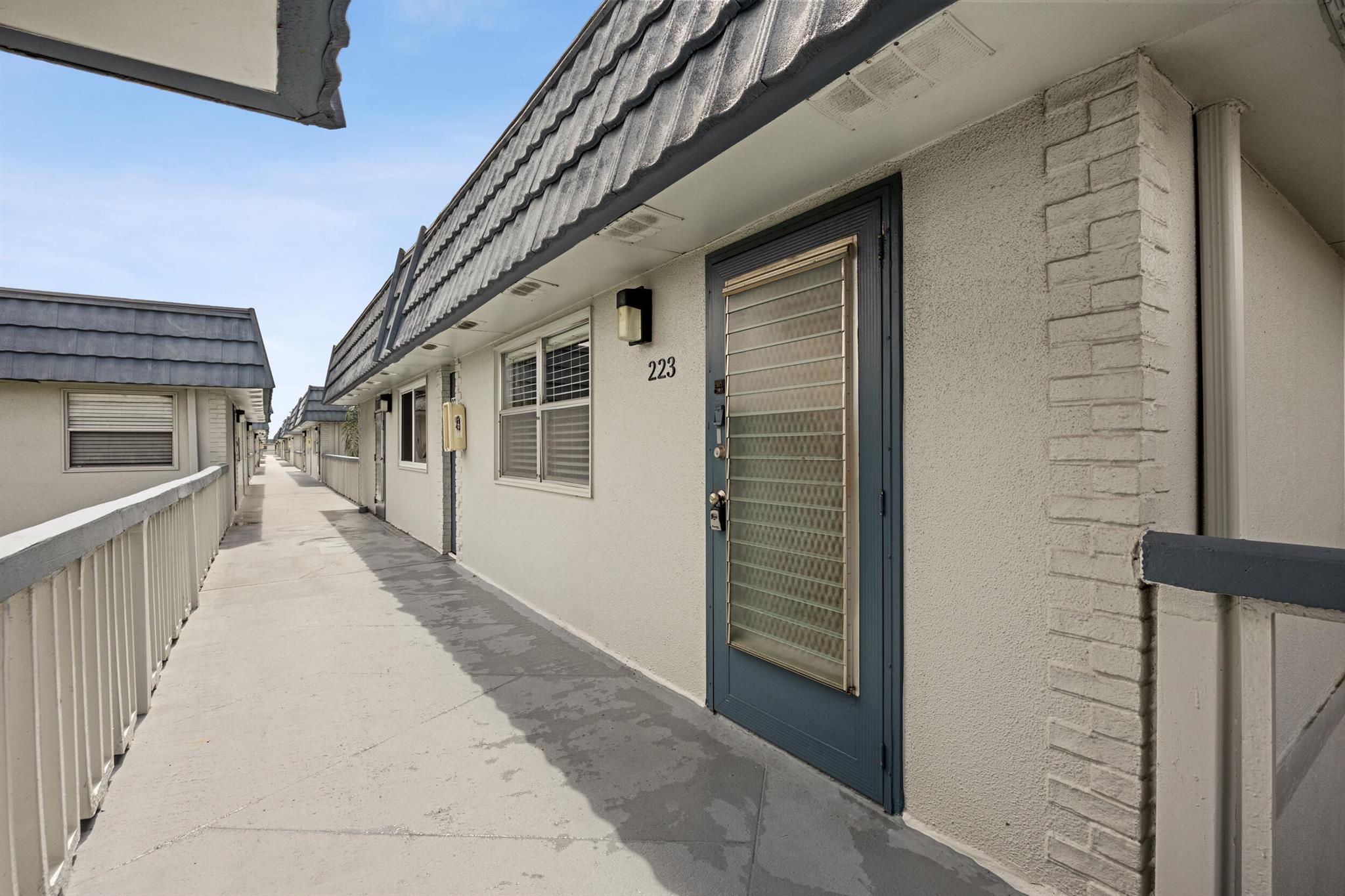 KINGS POINT TUSCANY CONDO - Residential