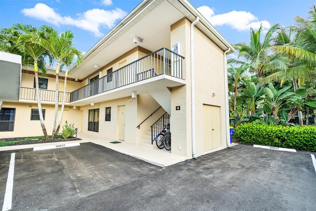 Photo of 4 SE Turtle Creek Drive Dr #A, Tequesta, FL 33469 (MLS # R10833759)