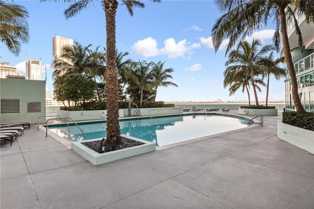 Quantum on the Bay - Residential