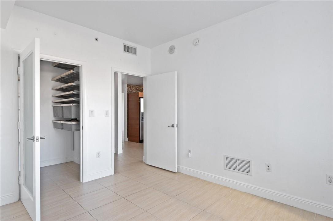 Quantum on the Bay - Residential