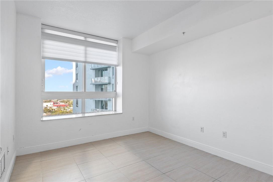 Quantum on the Bay - Residential