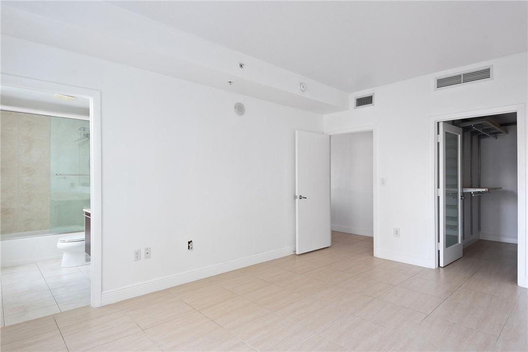 Quantum on the Bay - Residential