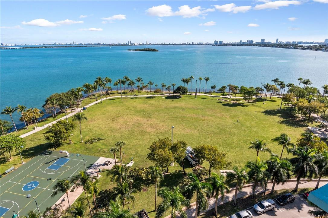 Quantum on the Bay - Residential