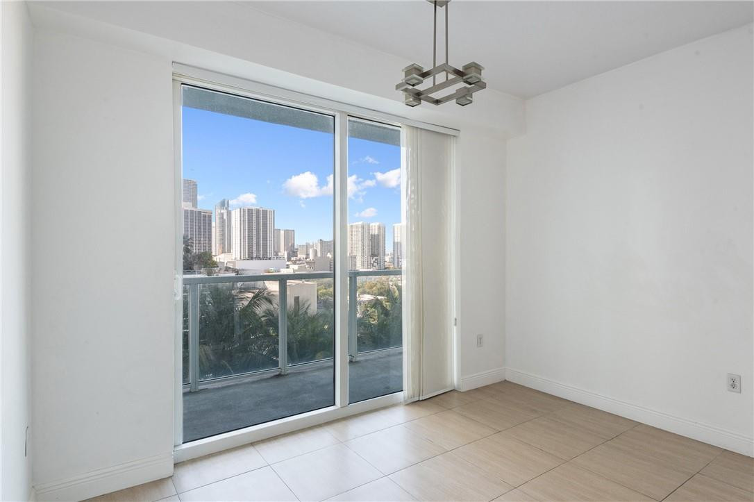 Quantum on the Bay - Residential